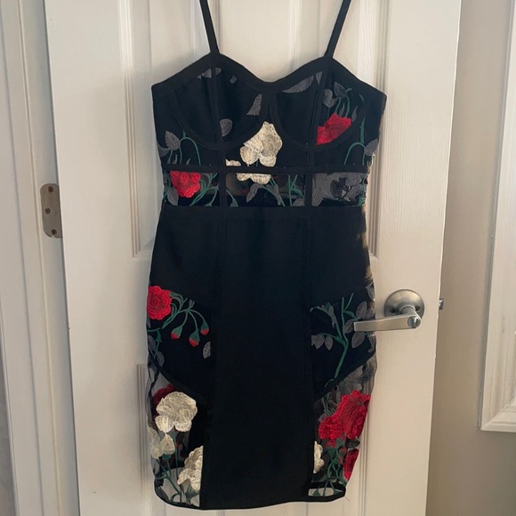 size XS , WOW Couture black mesh detailed floral mini dress - Picture 2 of 5